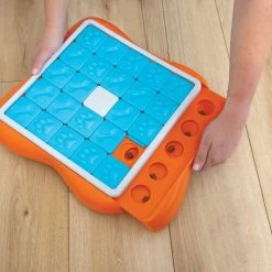 Nina Ottosson Challenge Slider -Beeztees Store nina ottosson challenge slider 179617 0500 none